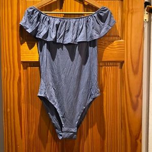 Abercrombie and fitch off the shoulder bodysuit